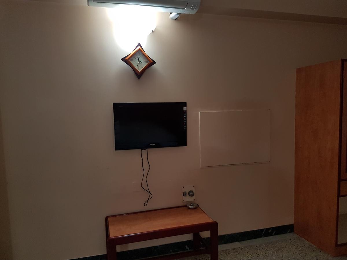 Hotel Vijai Paradise Κοϊμπατόρε Εξωτερικό φωτογραφία