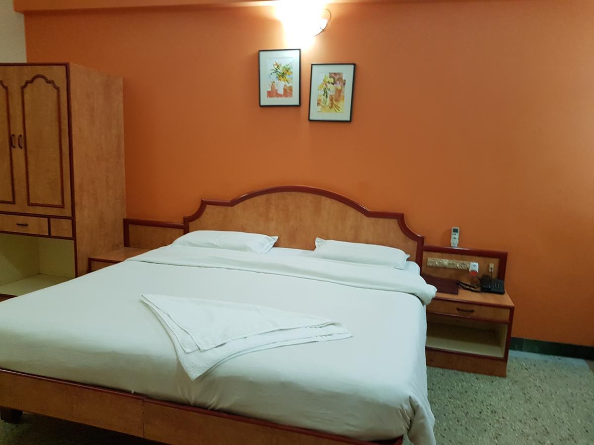 Hotel Vijai Paradise Κοϊμπατόρε Εξωτερικό φωτογραφία